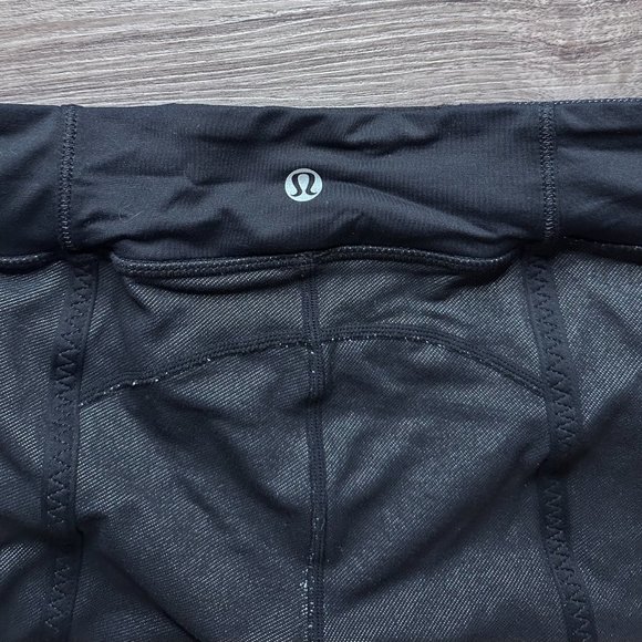 Vintage Lululemon Ruched Run: Pace Crop Tight - Picture 4 of 6